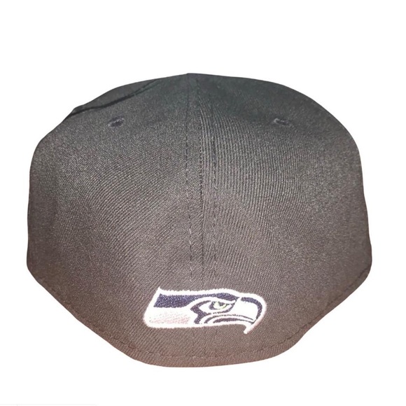 Brand New NFL New Era Seattle Seahawks Fitted Hat size 7 3/4 - Picture 3 of 5